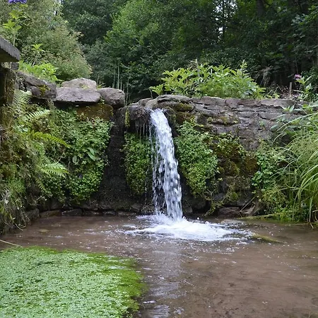 L'atelier De Gisele Alojamento de Acomodação e Pequeno-almoço 3*